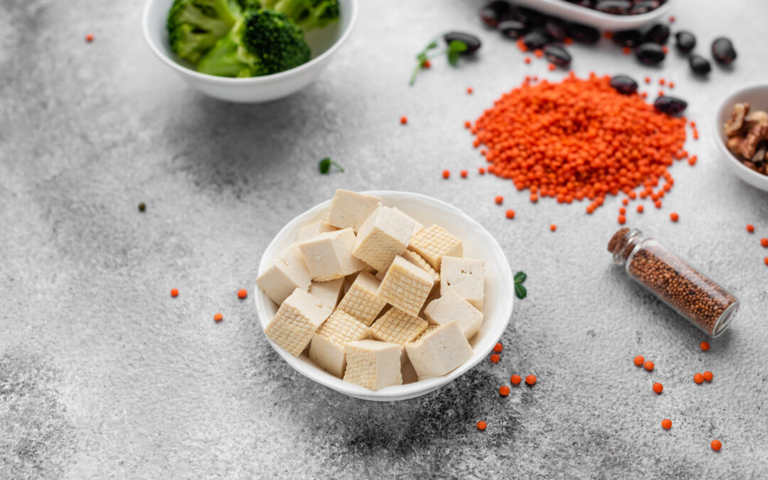 Czym przyprawić tofu? Sprawdzone sposoby na smaczny posiłek